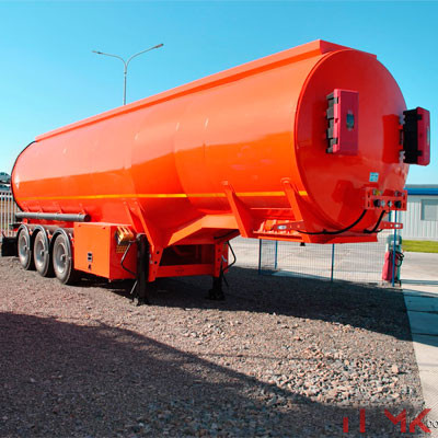 Бензовоз полуприцеп-цистерна ХКМ 3-3 28 м3